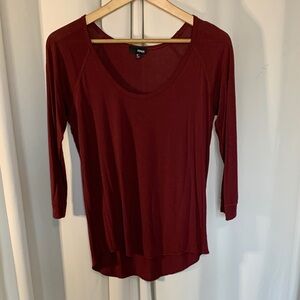 Wilfred Free Aritzia Deep Red/Burgandy Three Quarter Sleeve Scoop Neck Top